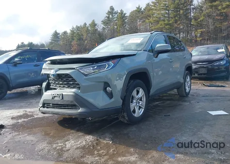 2020 Toyota Rav4 Hybrid Xle z USA, uszkodzony, nr VIN 2T3RWRFV7LW068213